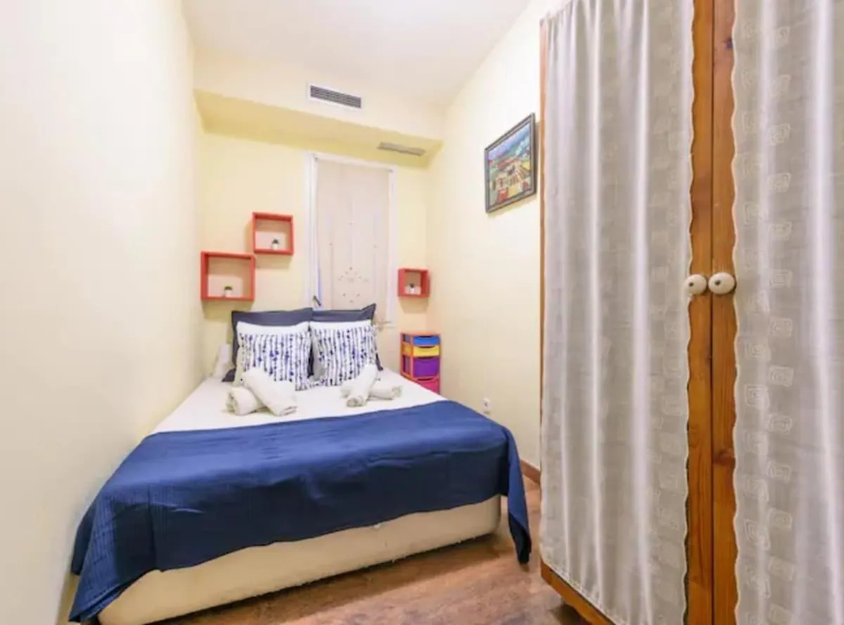 Apartment Ramblas Rentals Spacious & Design 4Br Flat With Balcony 15M Ramblas Barcelona Spain