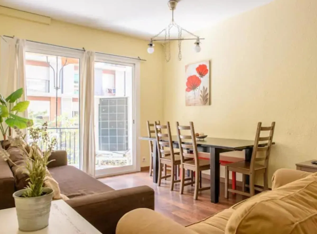 Ramblas Rentals Spacious & Design 4Br Flat With Balcony 15M Ramblas Barcelona