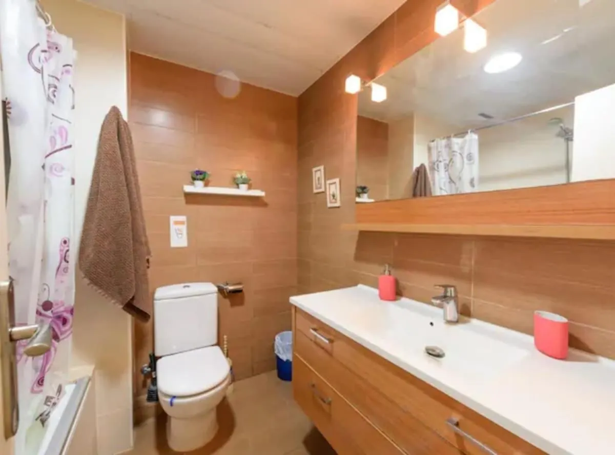 Ramblas Rentals Spacious & Design 4Br Flat With Balcony 15M Ramblas Barcelona Spain