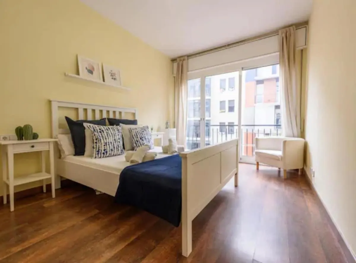 Ramblas Rentals Spacious & Design 4Br Flat With Balcony 15M Ramblas Barcelona 0*,  Spain