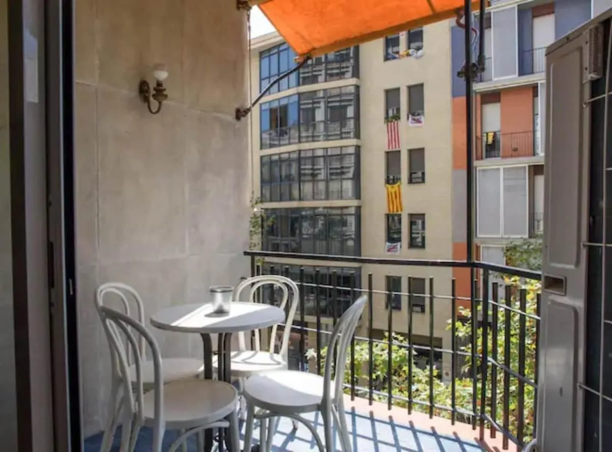 Apartment Ramblas Rentals Spacious & Design 4Br Flat With Balcony 15M Ramblas Barcelona